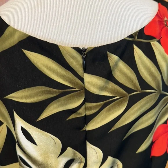 Connected apparel dress - Picture 4 of 6